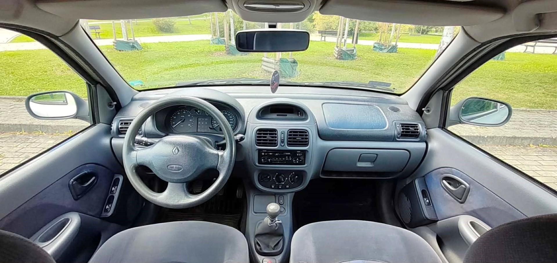 Renault Clio 2 1.2 8v Klimatyzacja Zdrowy i Ekonomiczny