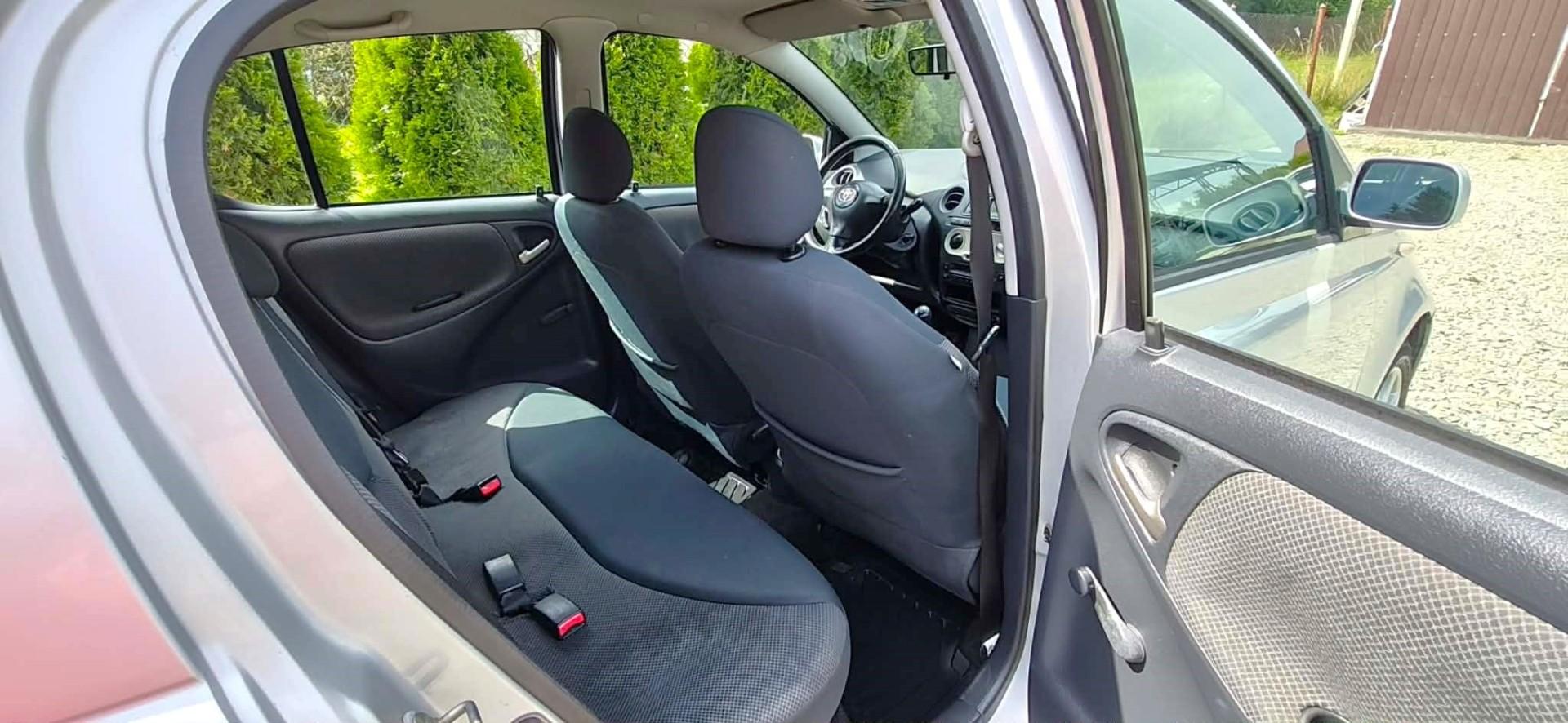 Toyota Yaris 2005r 1.3 VVTi Benzyna Klimatyzacja i Ekonomiczna