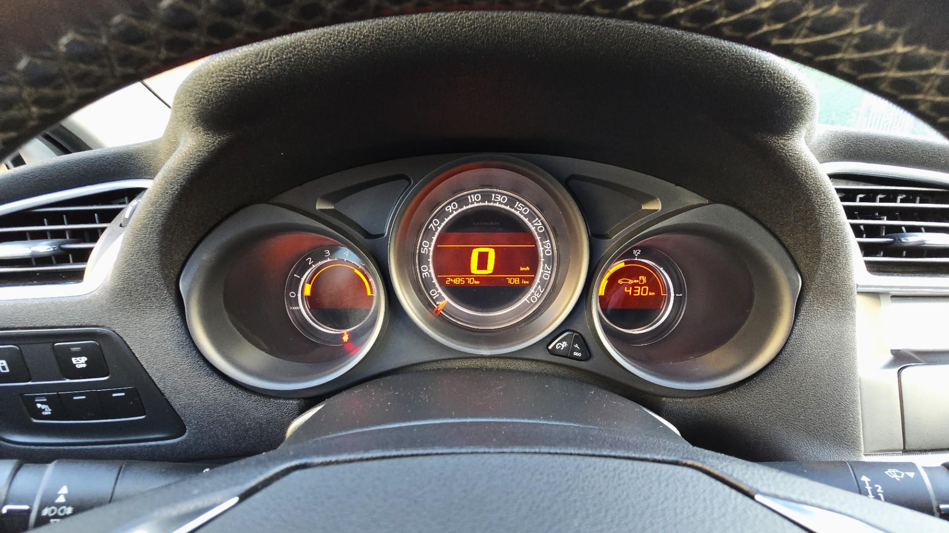 Citroen C4 2012r 1.6 HDI Klimatyzacja Grzane Fotele Czujniki Cofania