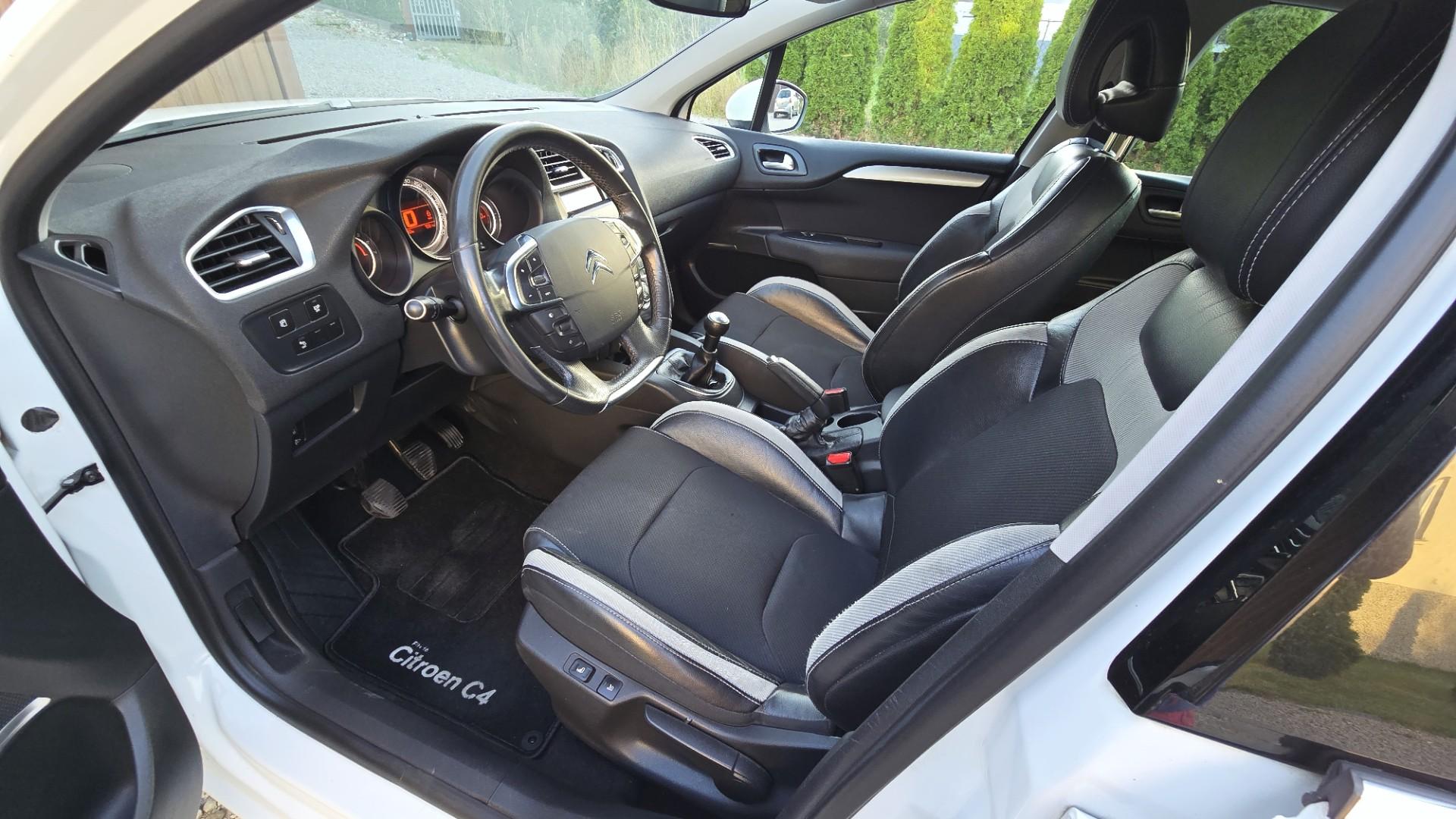 Citroen C4 2012r 1.6 HDI Klimatyzacja Grzane Fotele Czujniki Cofania