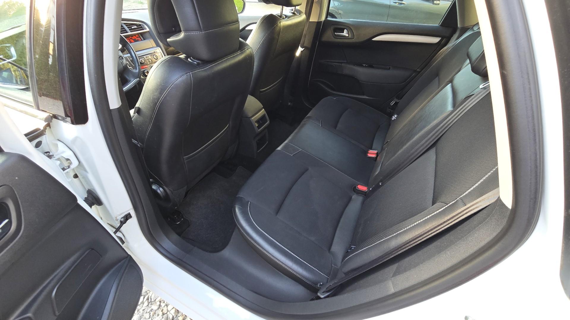 Citroen C4 2012r 1.6 HDI Klimatyzacja Grzane Fotele Czujniki Cofania