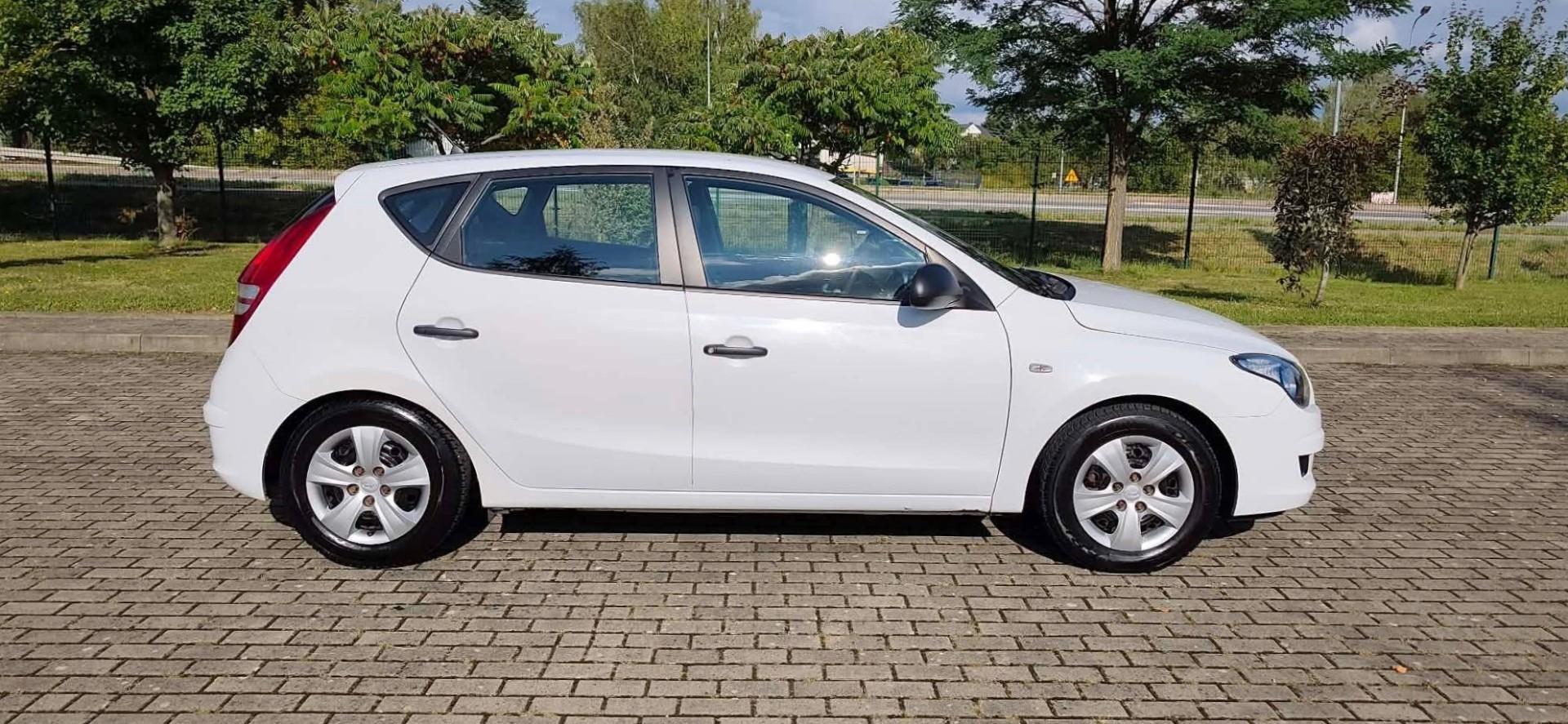 Hyundai i30 2009r 1.4 Benzyna Klimatyzacja Ekonomiczny