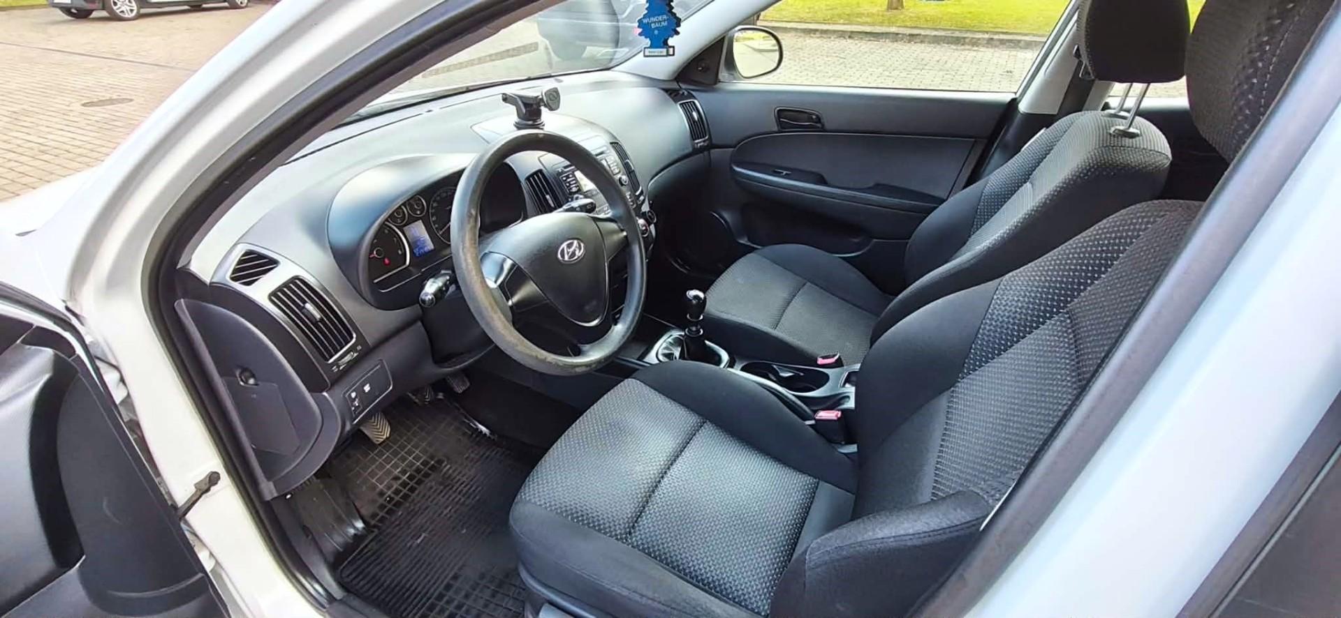 Hyundai i30 2009r 1.4 Benzyna Klimatyzacja Ekonomiczny