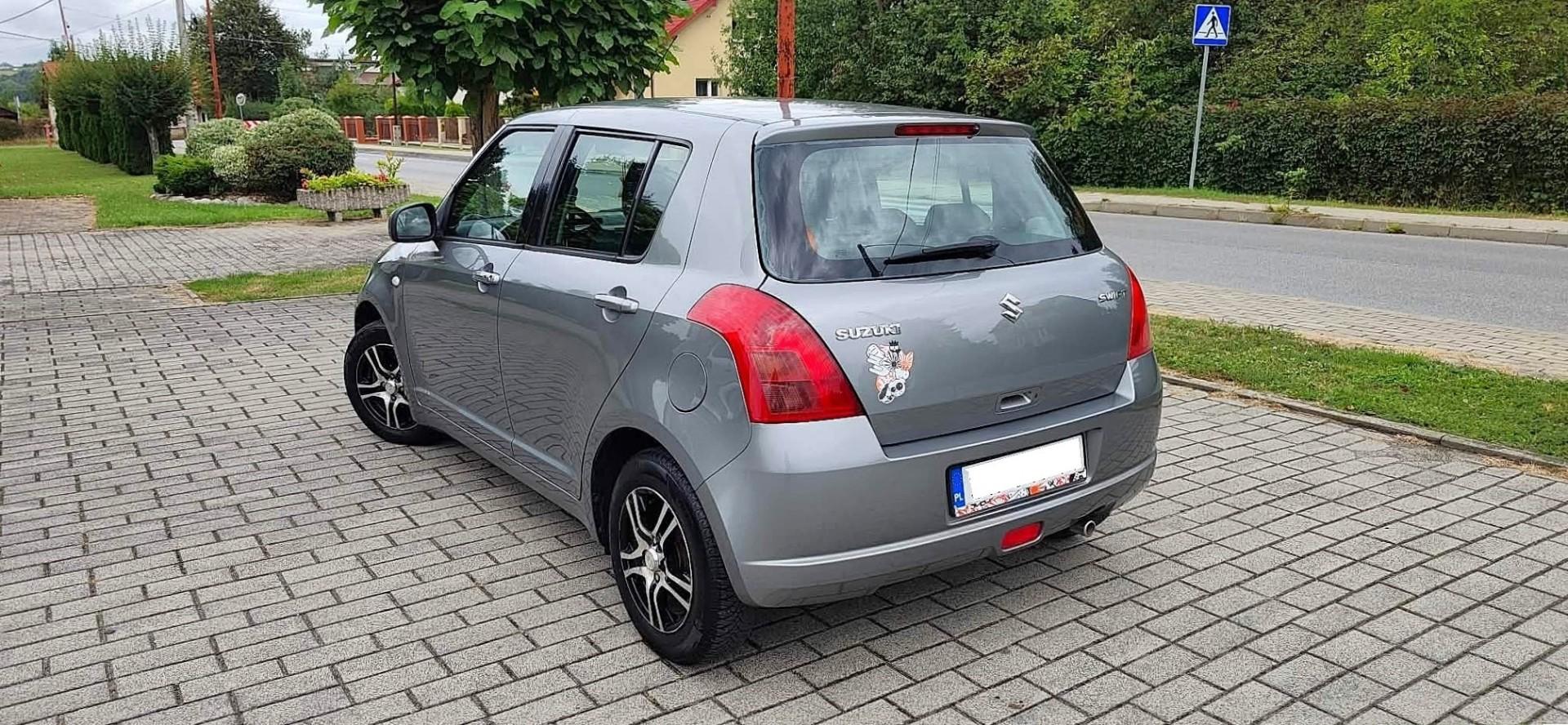 Suzuki Swift 1.5 VVT Benzyna Klimatyzacja Grzane Fotele Ekonomiczny
