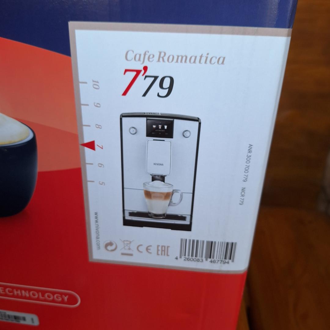 biały ekspres nivona 779.