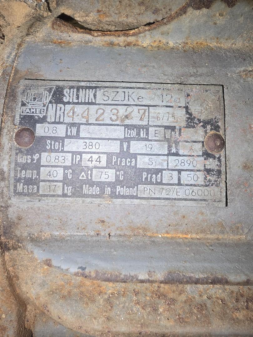 Silniki elektryczne i przekładnia prosta .