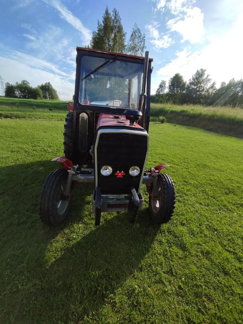 Ciągnik MF 255