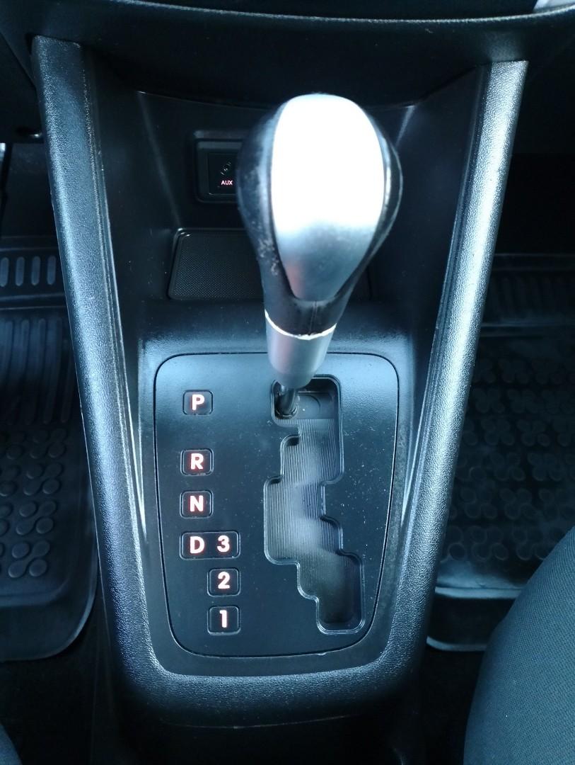 kia venga  automat + gaz