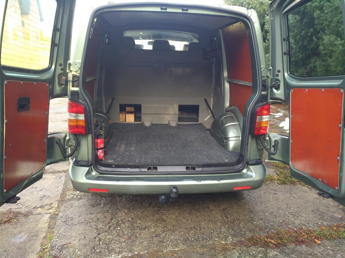 VW Transporter T5 Brygadówka 6 osób
