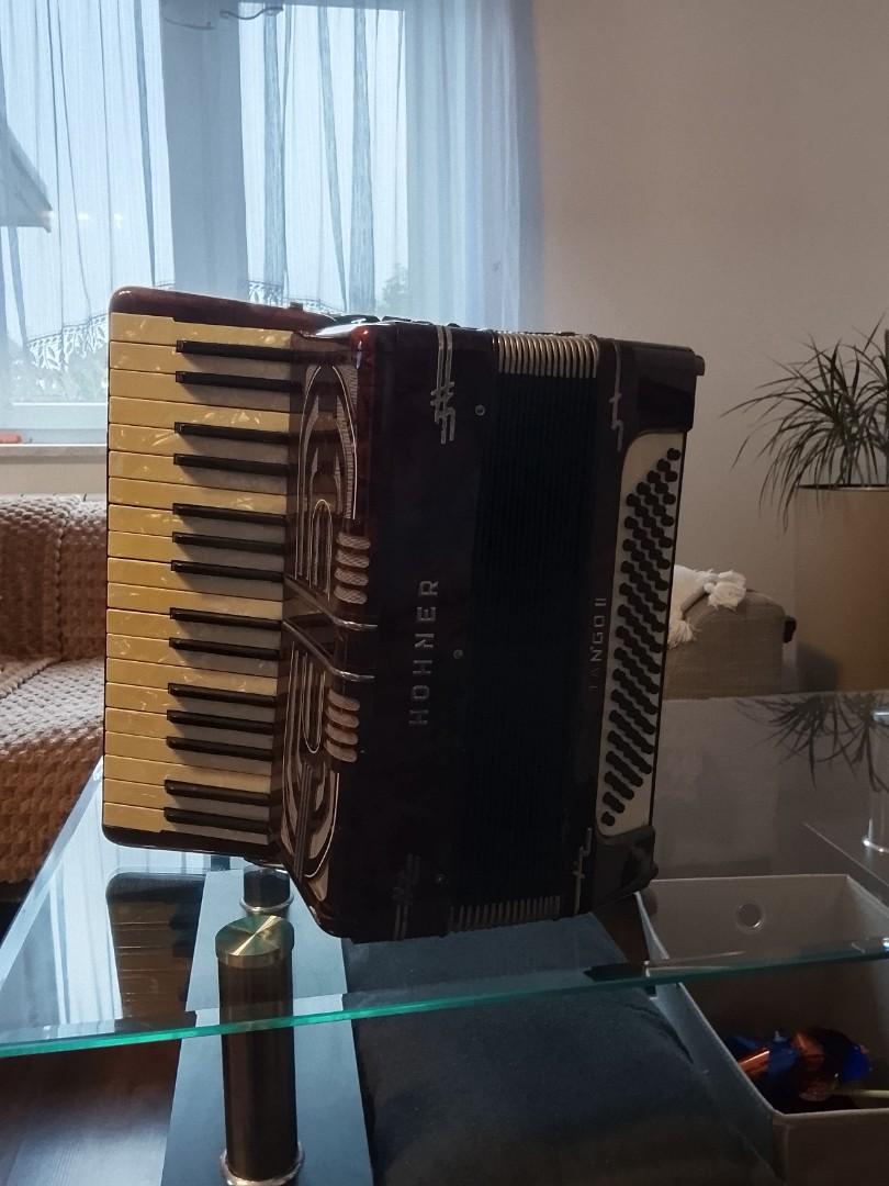 Sprzedam akordeon Hohner Tango2 80