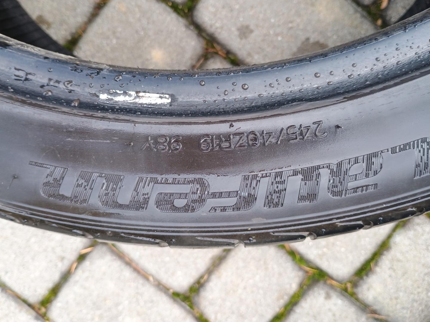 Opony letnie laufen 245/40/19