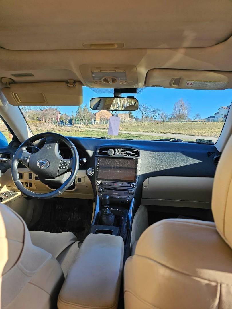 lexus is220d 200km 171 tyś przebieg