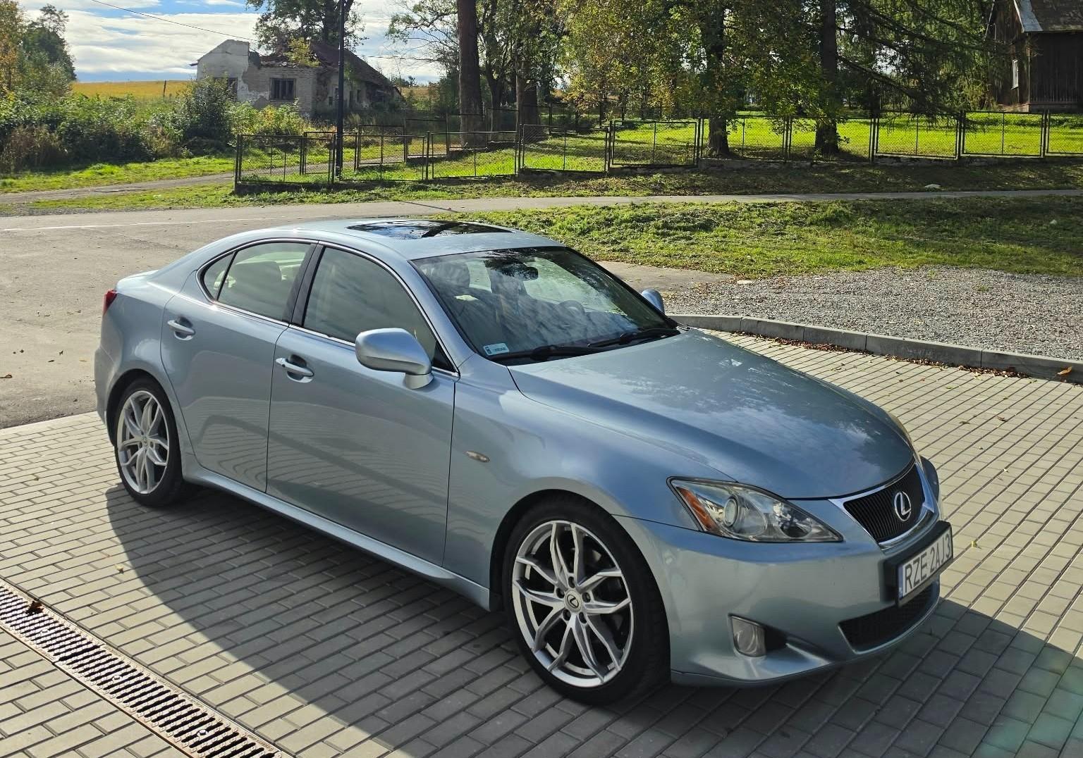 lexus is220d 200km 171 tyś przebieg
