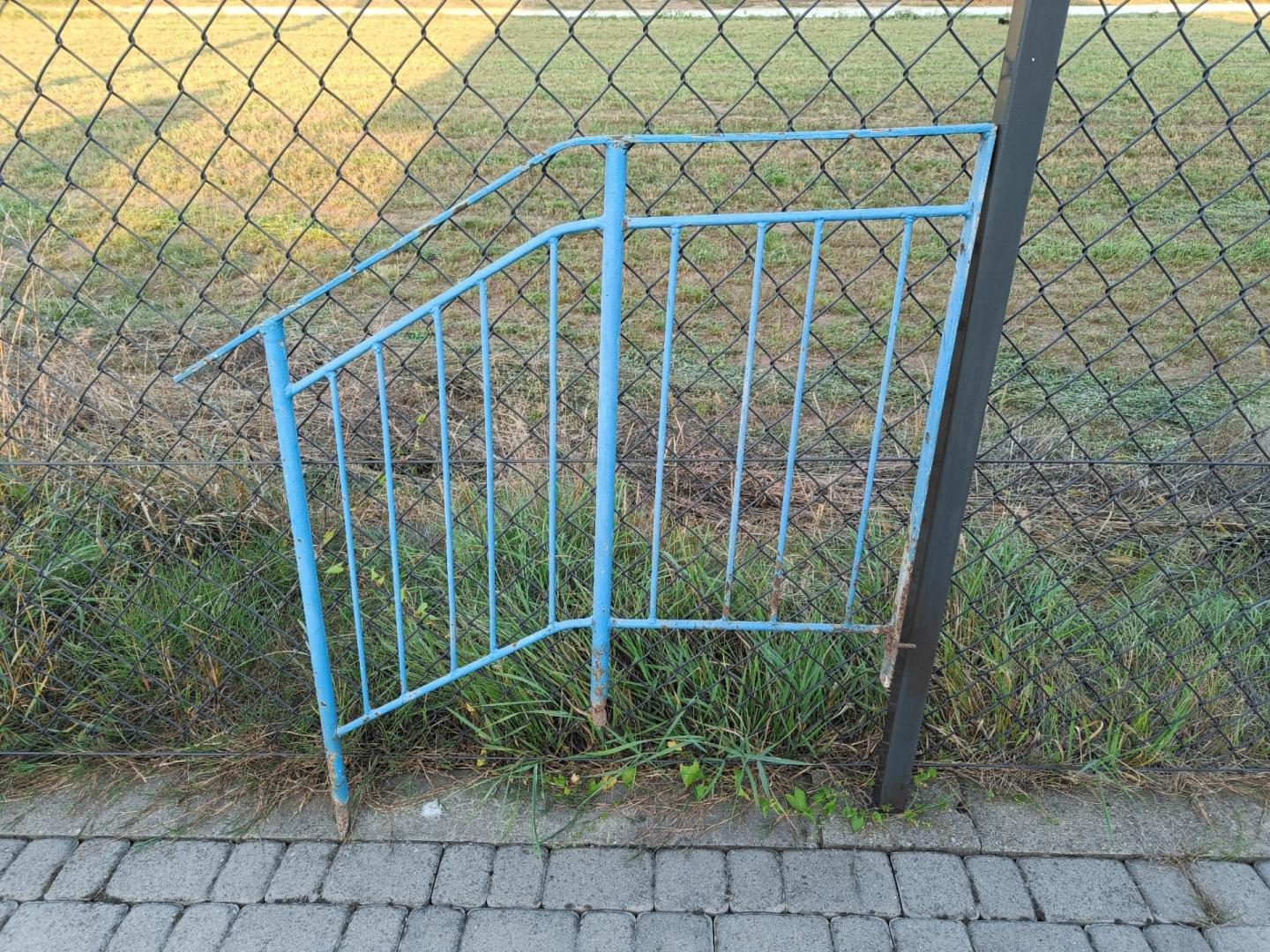 BARIERKA metalowa schodowa krótka 100 cm. wys.75