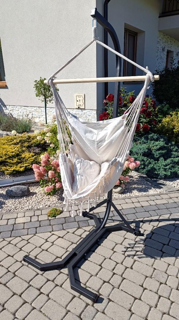 Krzesło brazylijskie beżowe boho / Fotel wiszący / Stelaż metal+ kokon