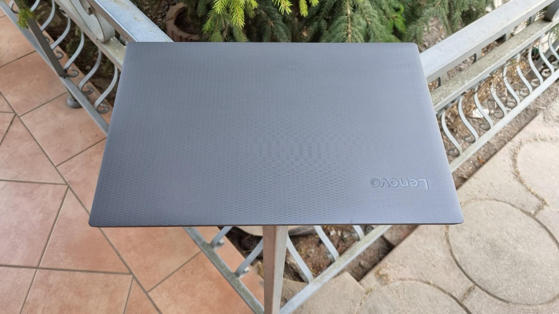 Lenovo V130 15.6" Full HD i5-7200u 8GB Ram 256GB SSD Windows 11