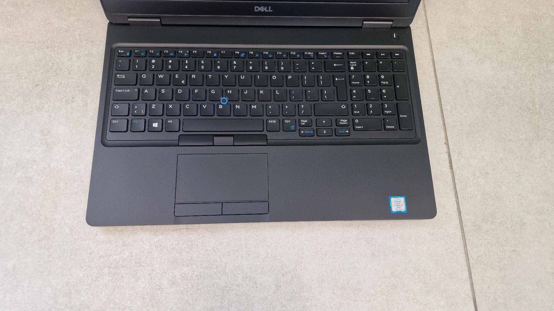 Dell latitude 5591 15,6" Full HD IPS i7-8850H 16GB Ram Dysk SSD Window
