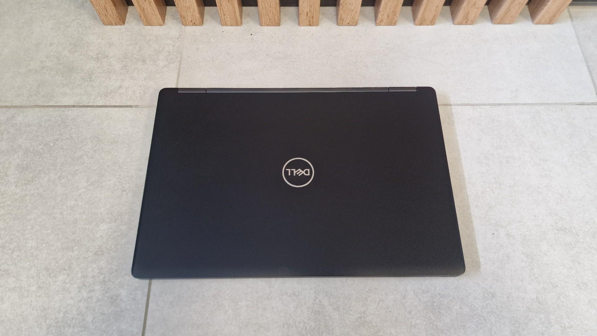 Dell latitude 5591 15,6" Full HD IPS i7-8850H 16GB Ram Dysk SSD Window