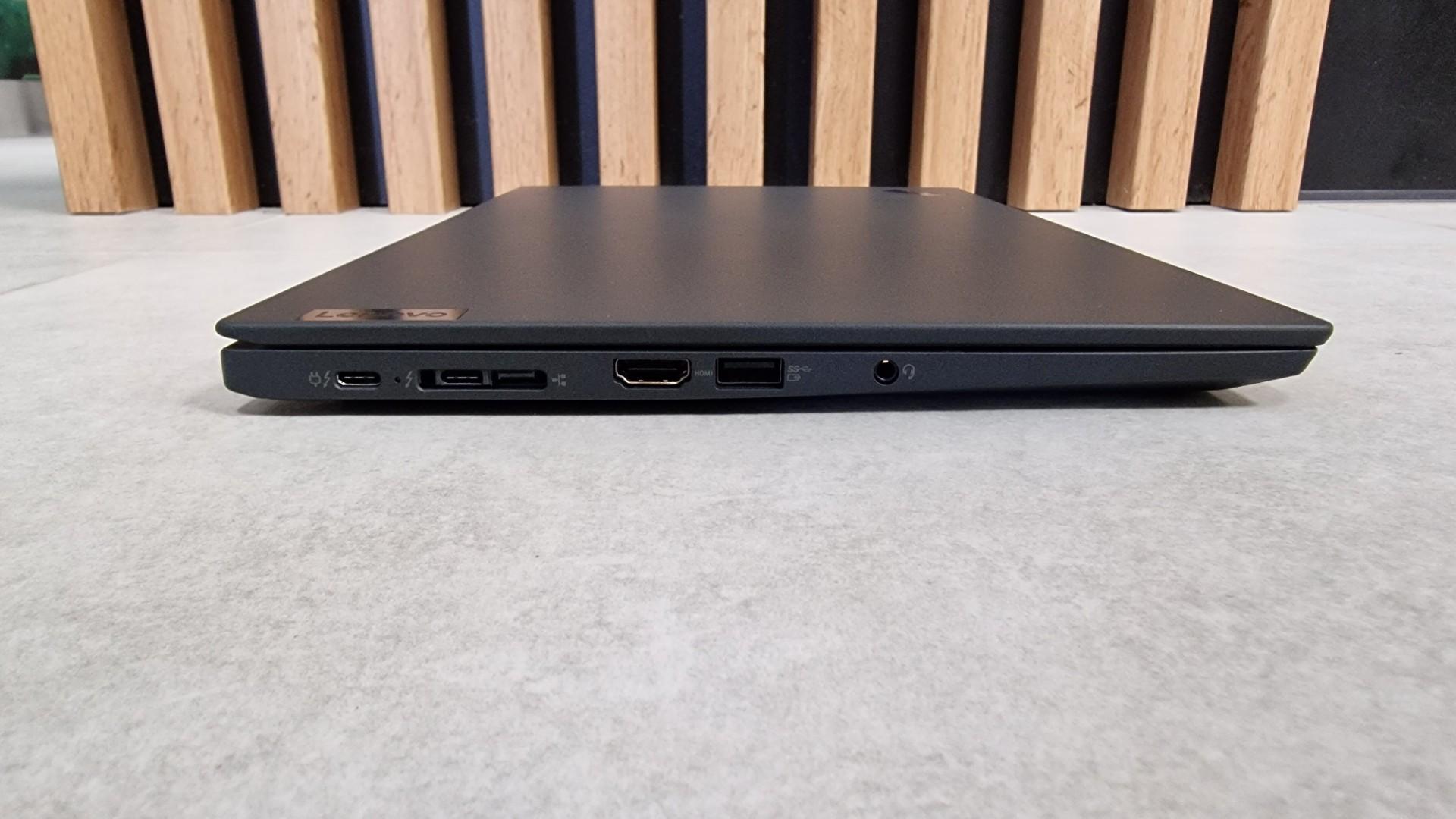 Lenovo ThinkPad T14s Gen 2 Full HD IPS 400 nit i5-1135G7 16GB Ram 512G