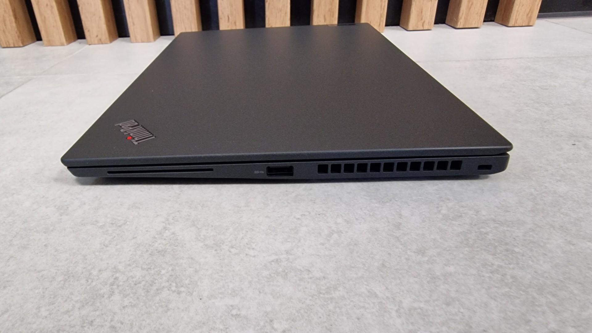 Lenovo ThinkPad T14s Gen 2 Full HD IPS 400 nit i5-1135G7 16GB Ram 512G