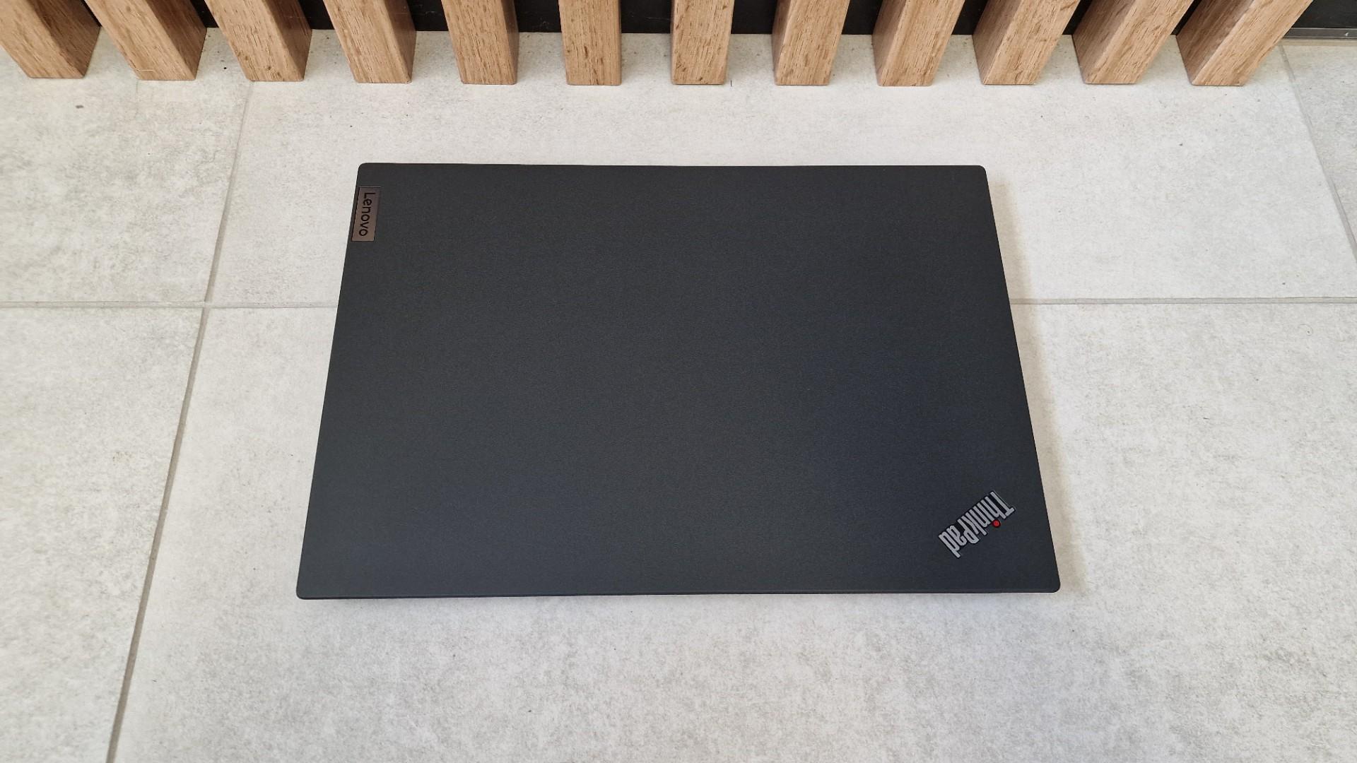 lenovo thinkpad t14s gen 2 fhd ips 400 nit i7-1165g7 16gb ram 512gb ss