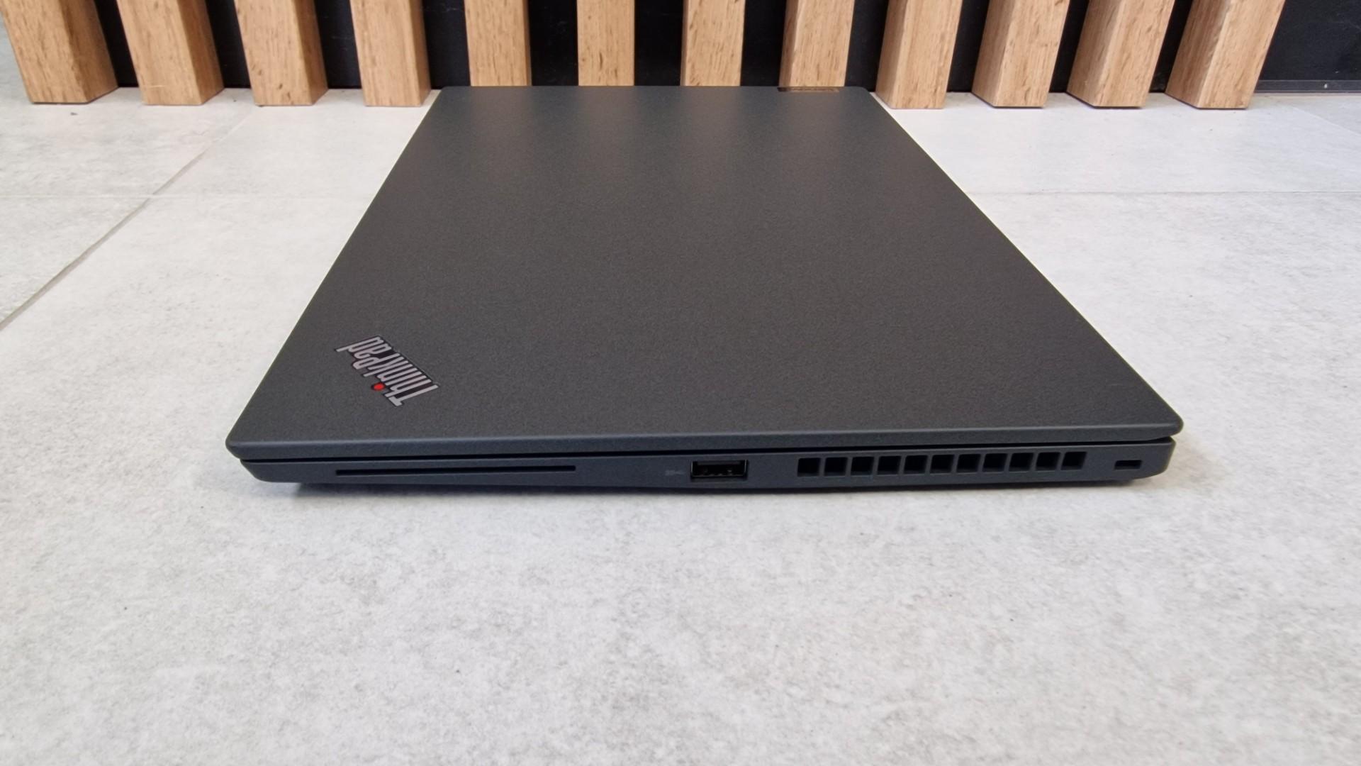 lenovo thinkpad t14s gen 2 fhd ips 400 nit i7-1165g7 16gb ram 512gb ss