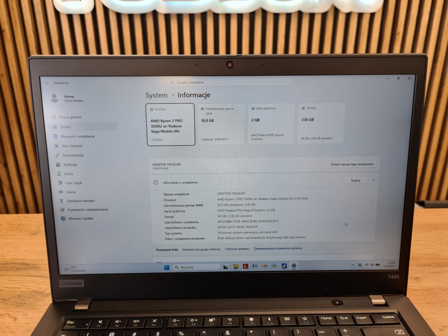lenovo thinkpad t495 fhd ips ryzen 5 pro radeon vega 8 16gb ram win11