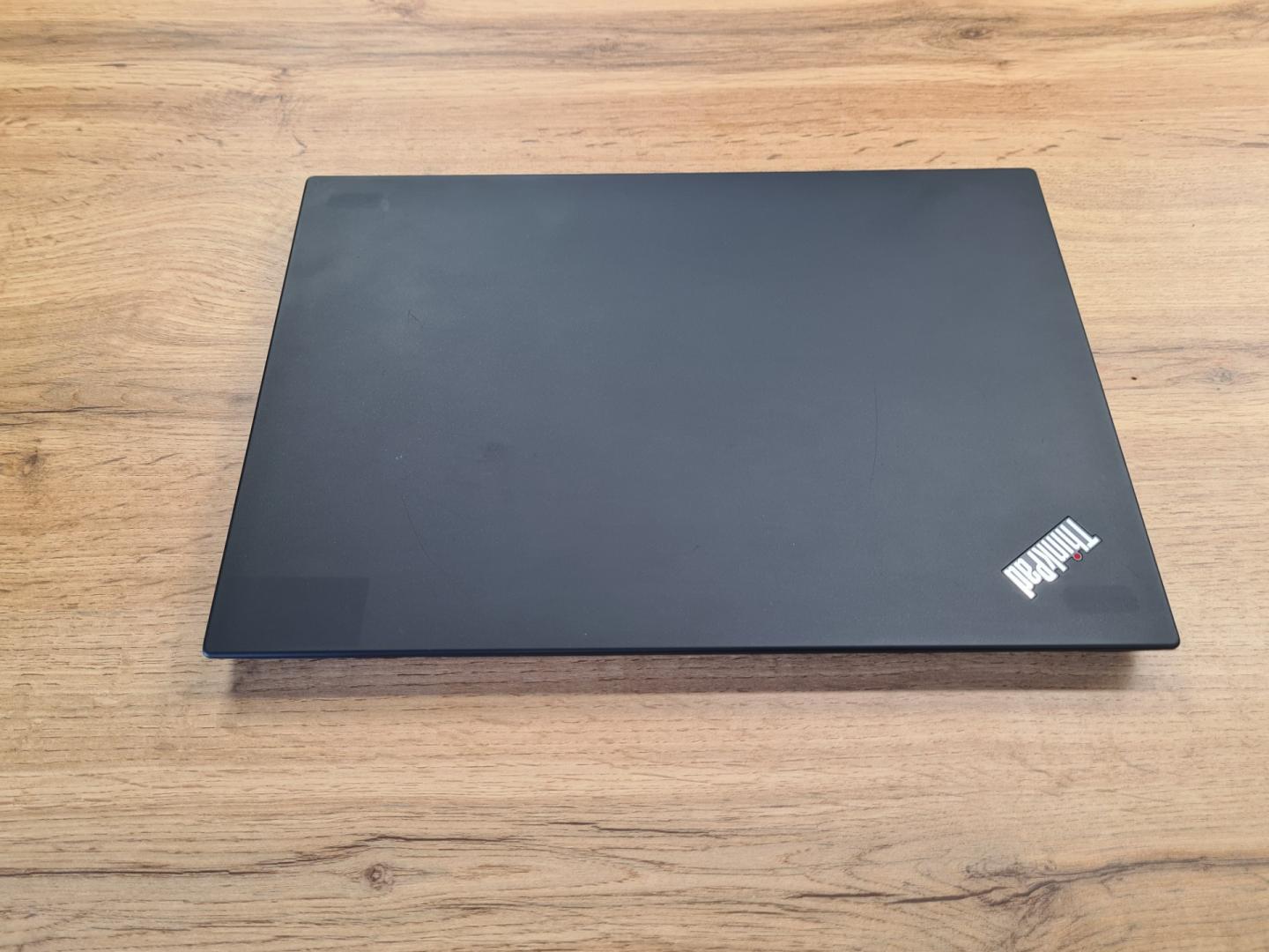lenovo thinkpad t495 fhd ips ryzen 5 pro radeon vega 8 16gb ram win11