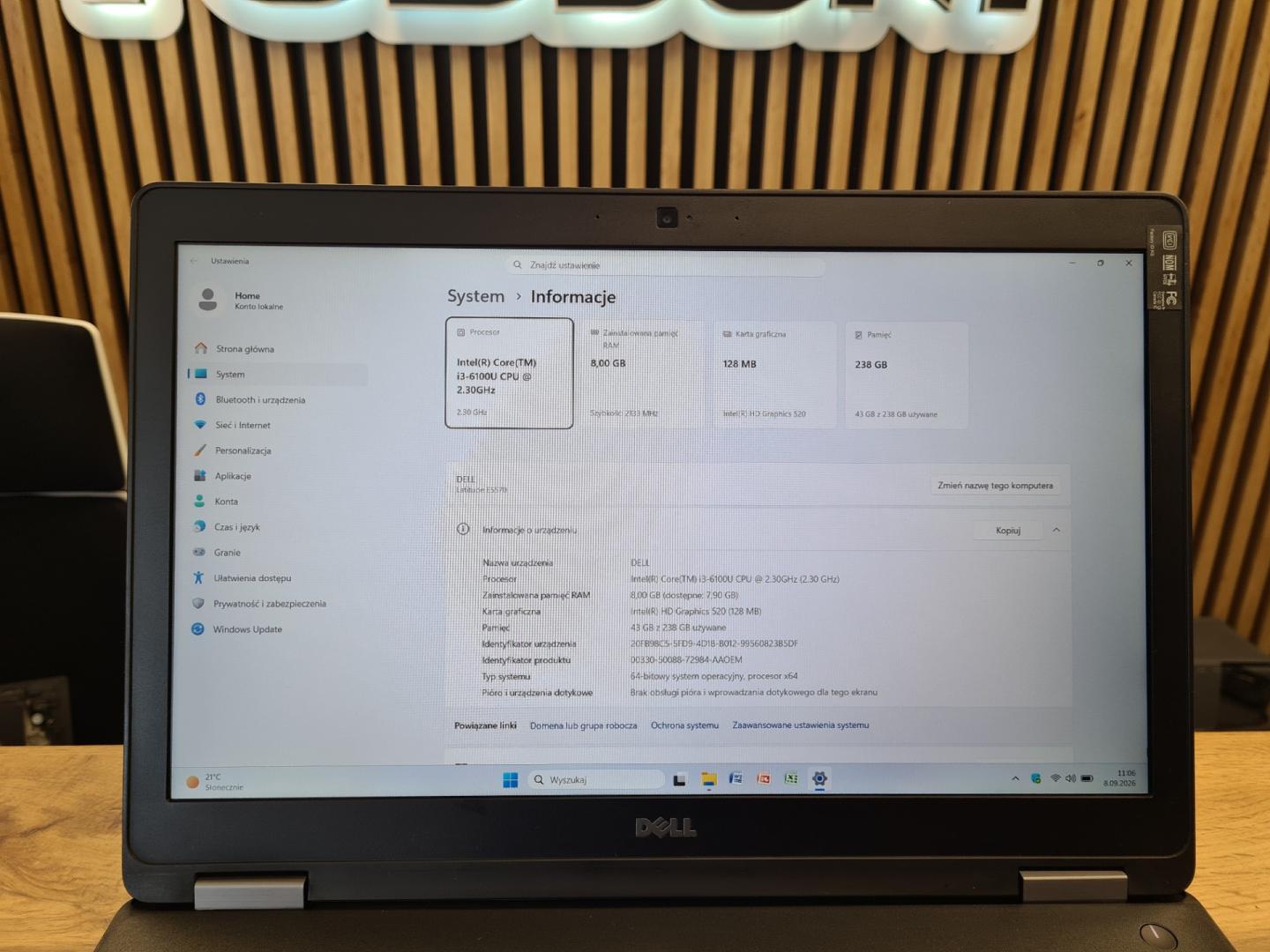 dell latitude e5570 15,6" fhd ips i3-6100u 8gb ram 256gb ssd win11