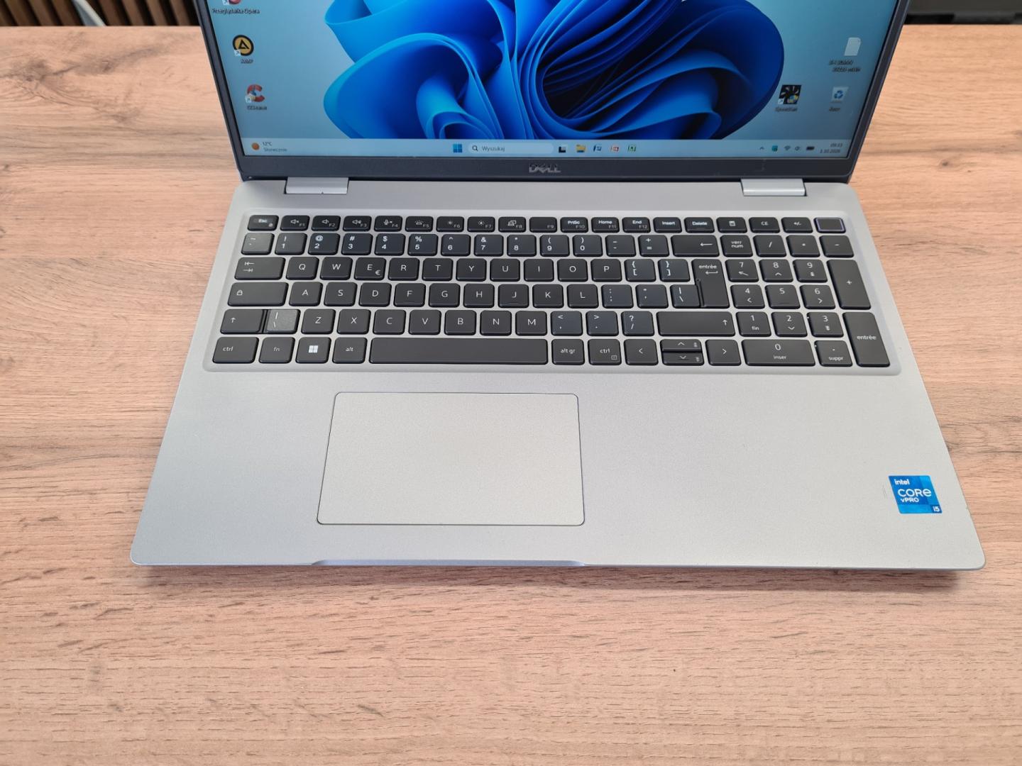 dell latitude 5520 15,6" fhd ips i5-1135g7 16gb ram 512gb ssd windows