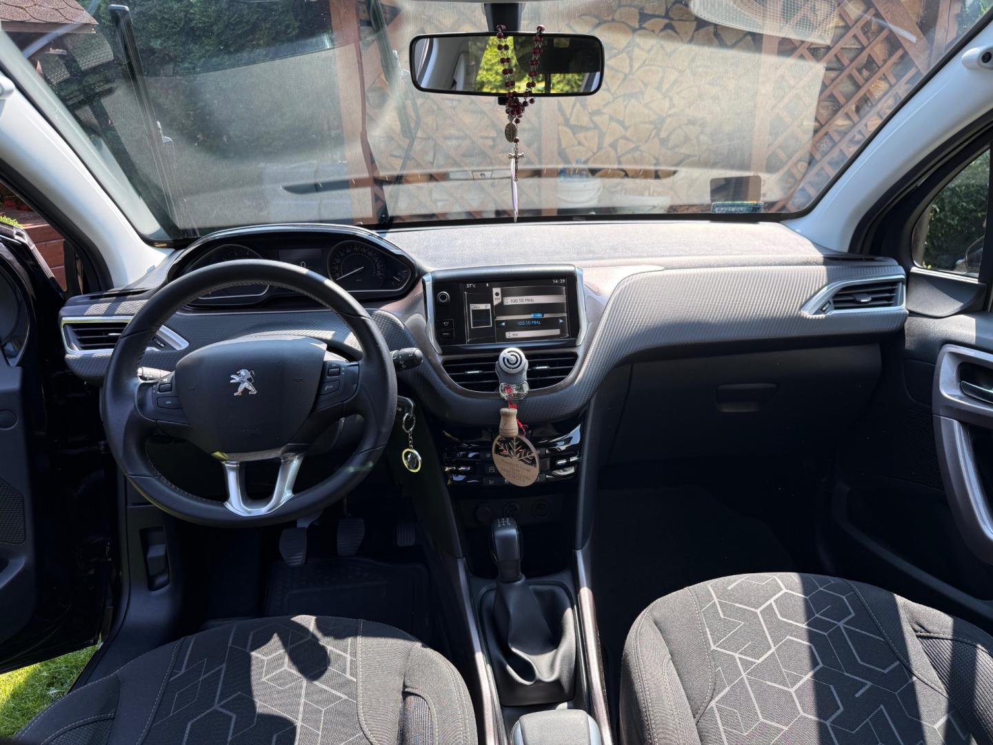 Peugeot 2008 1.2 Benzyna | 2013 | 72 000 km | 1  | Manual |