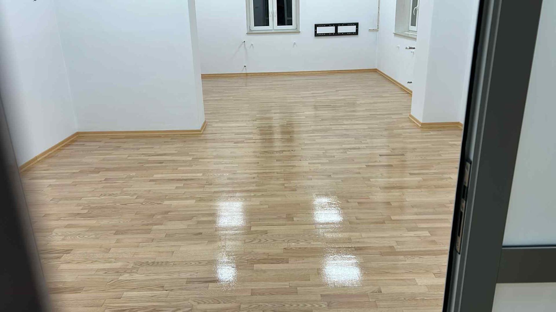 Bezpyłowe cyklinowanie, układanie podłóg, paneli