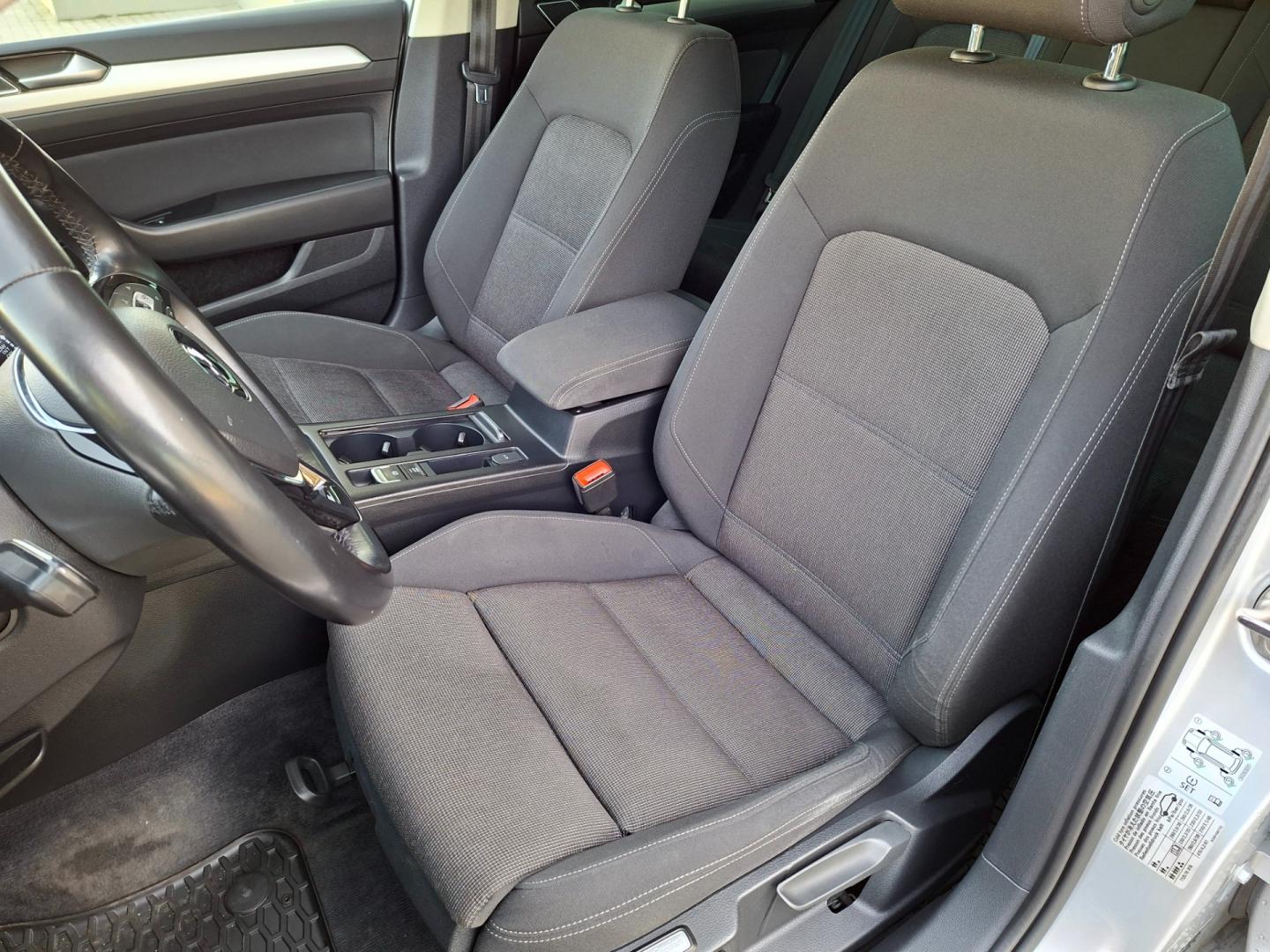 volkswagen passat b8 variant 2018r diesel 2.0 tdi 150km