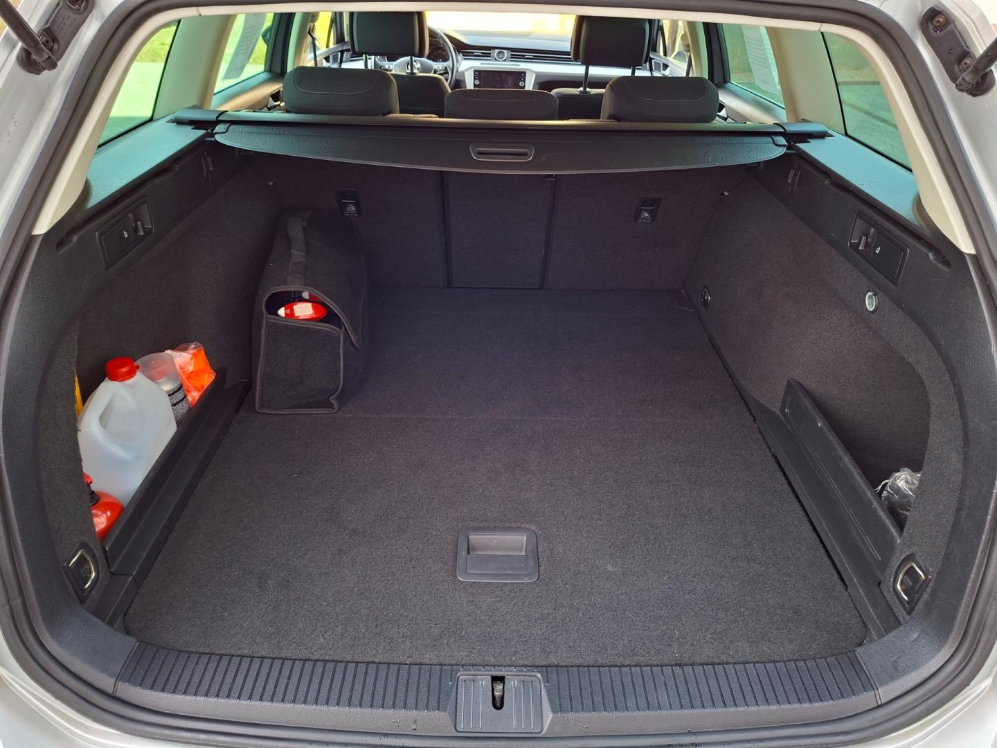 volkswagen passat b8 variant 2018r diesel 2.0 tdi 150km