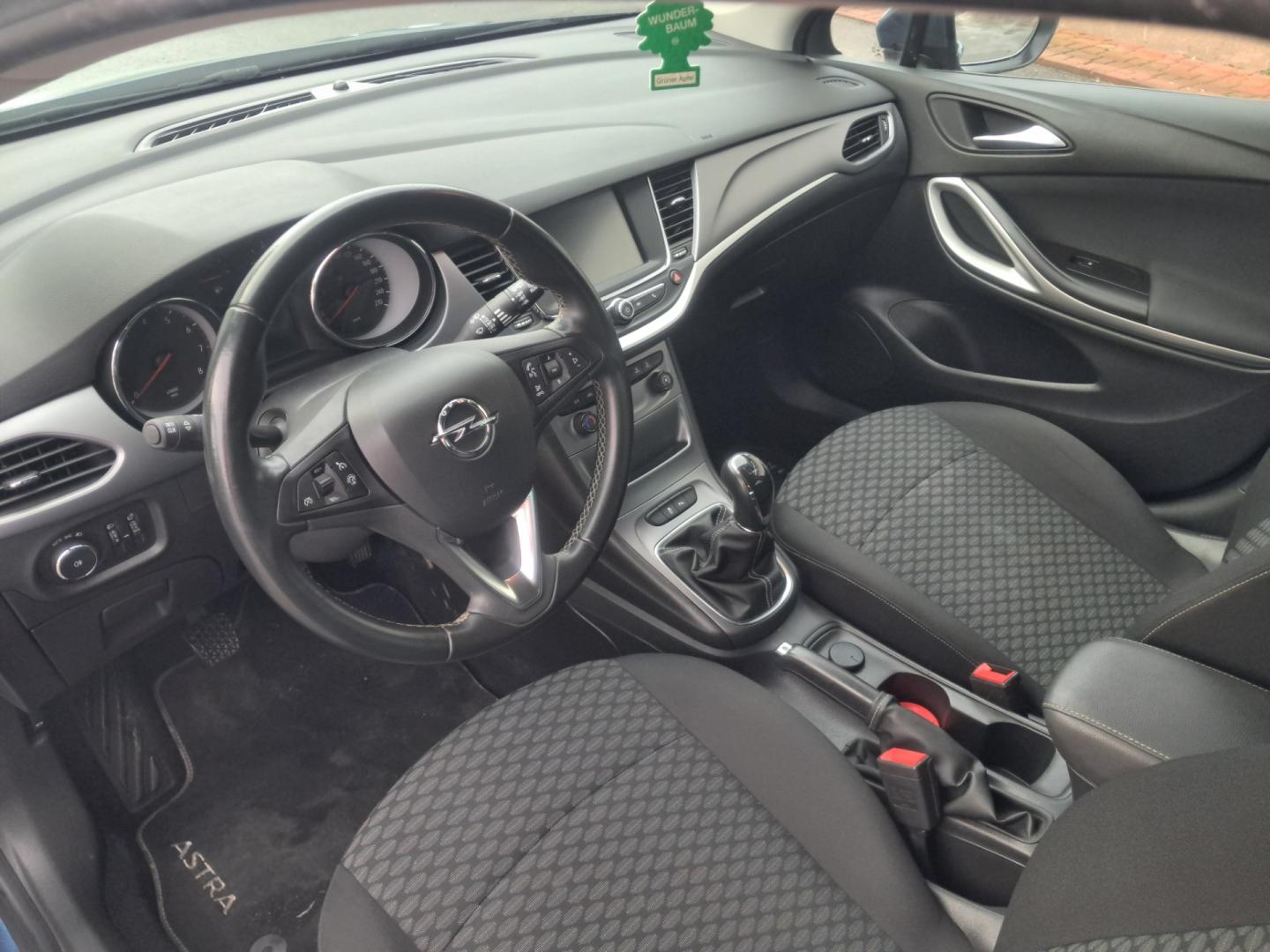 opel astra k 2017r benzyna 1.4 turbo 16v 125km niski przebieg