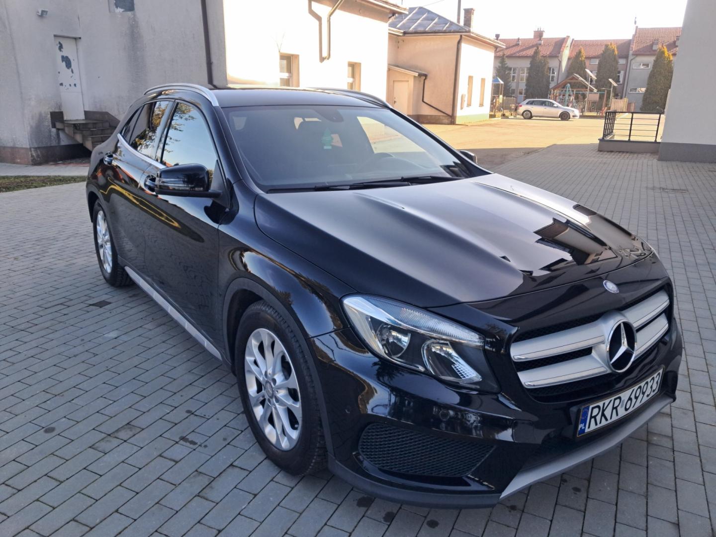 mercedes-benz gla 2015r benzyna 1.6 156km amg-line