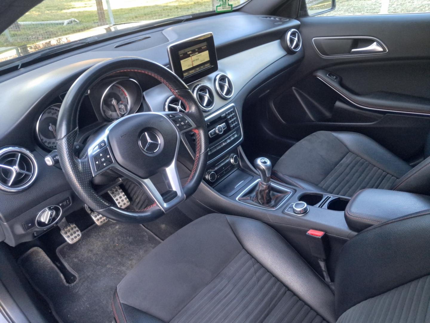 mercedes-benz gla 2015r benzyna 1.6 156km amg-line