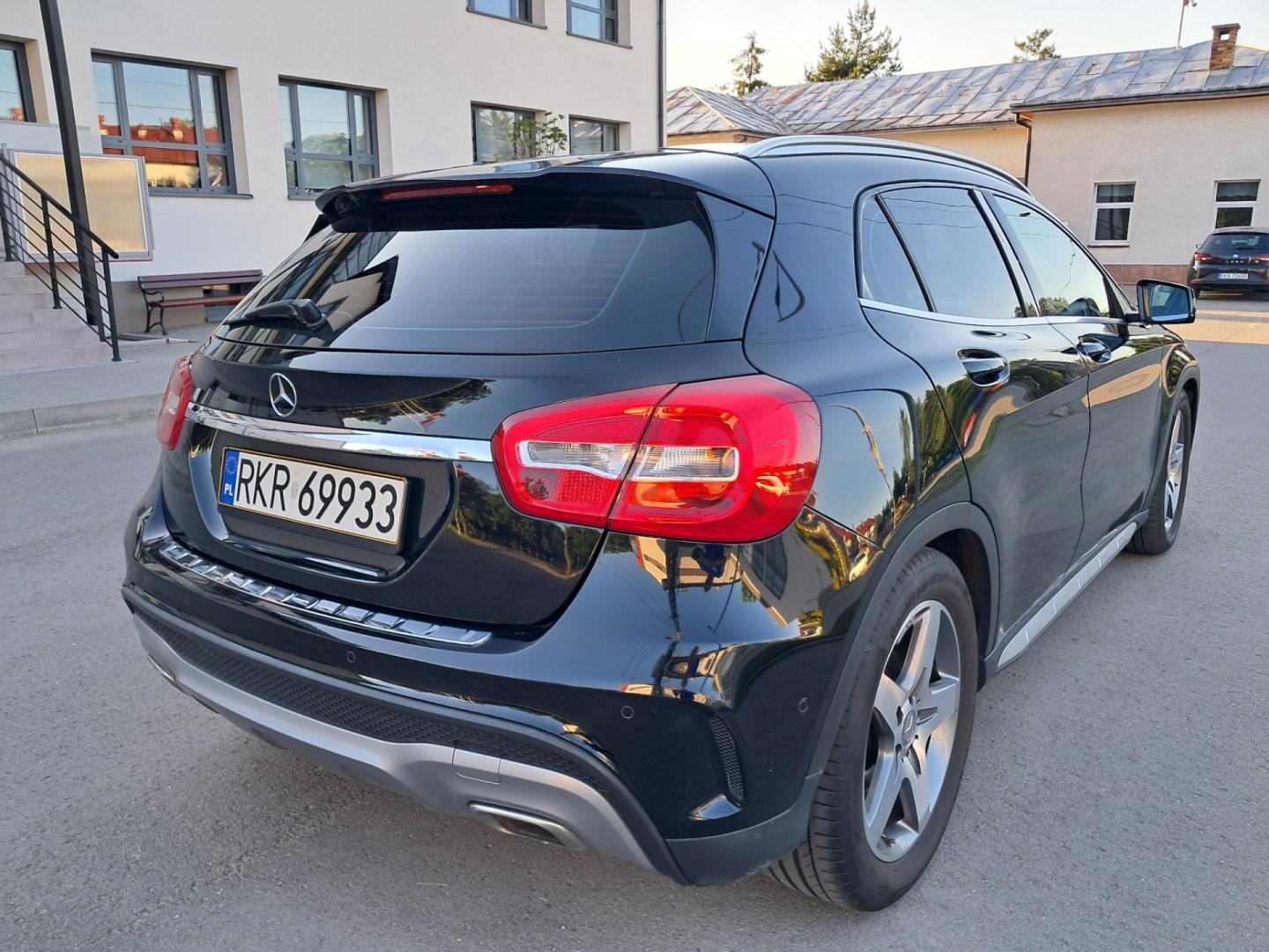 mercedes-benz gla 2015r benzyna 1.6 156km amg-line