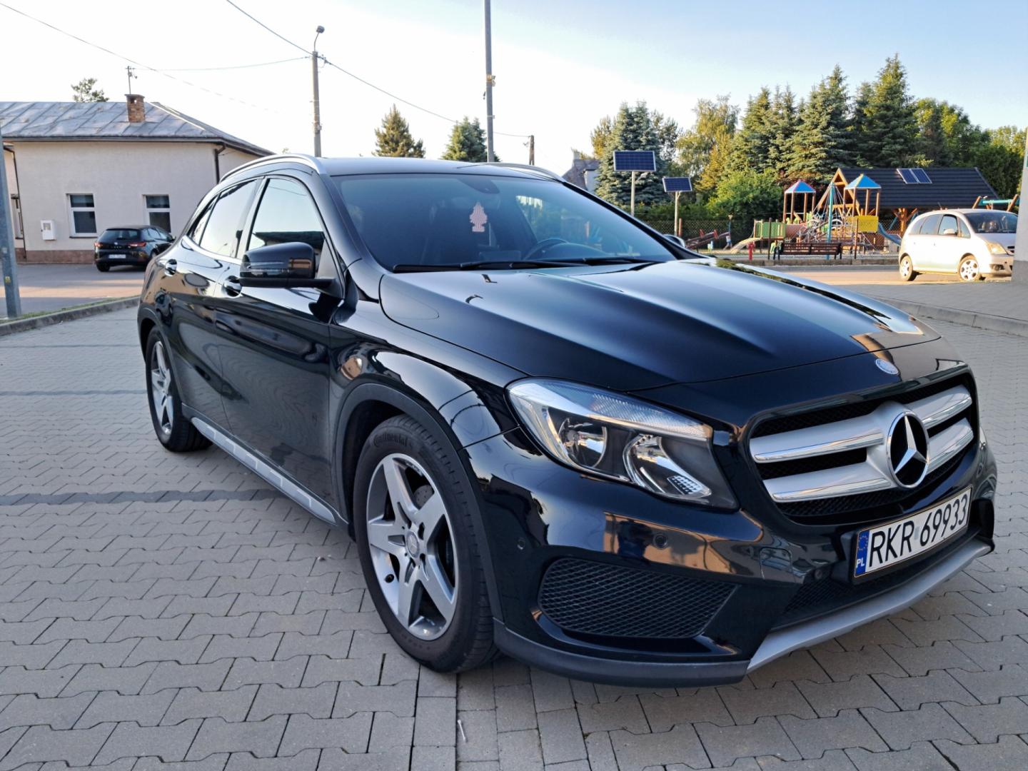 mercedes-benz gla 2015r benzyna 1.6 156km amg-line