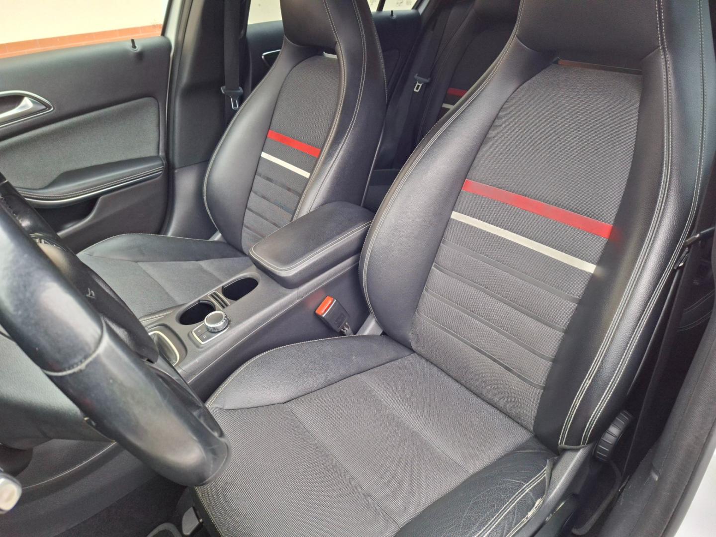 mercedes-benz a-klasa w176 2012r benzyna 1.6 16v z niemiec