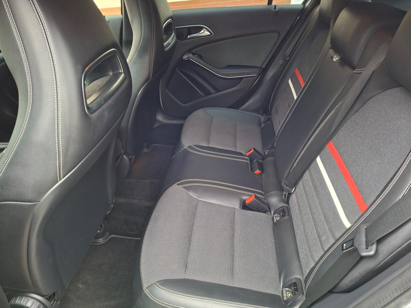 mercedes-benz a-klasa w176 2012r benzyna 1.6 16v z niemiec