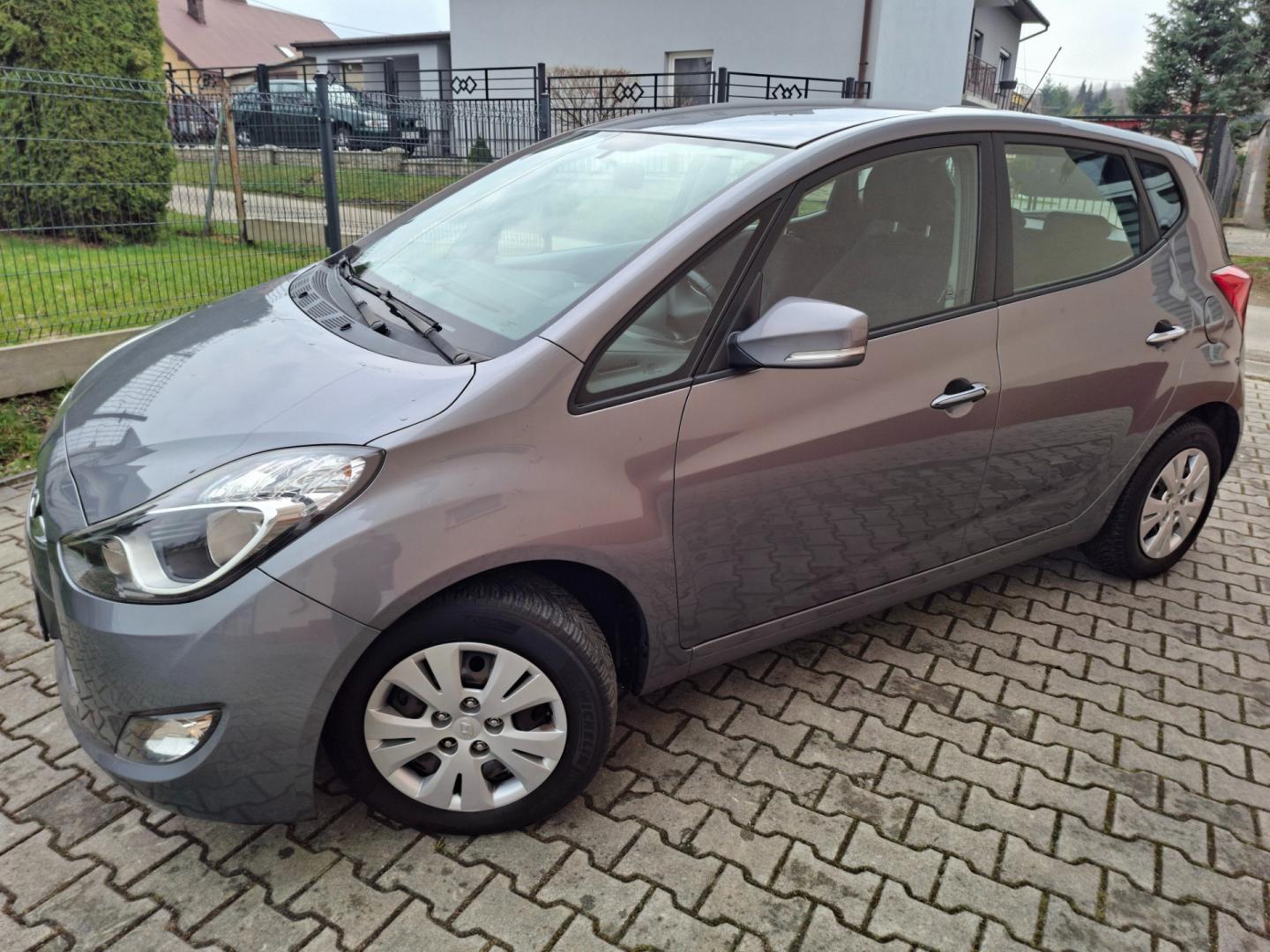 hyundai ix20 2012r diesel 1.6 crdi 115km z niemiec