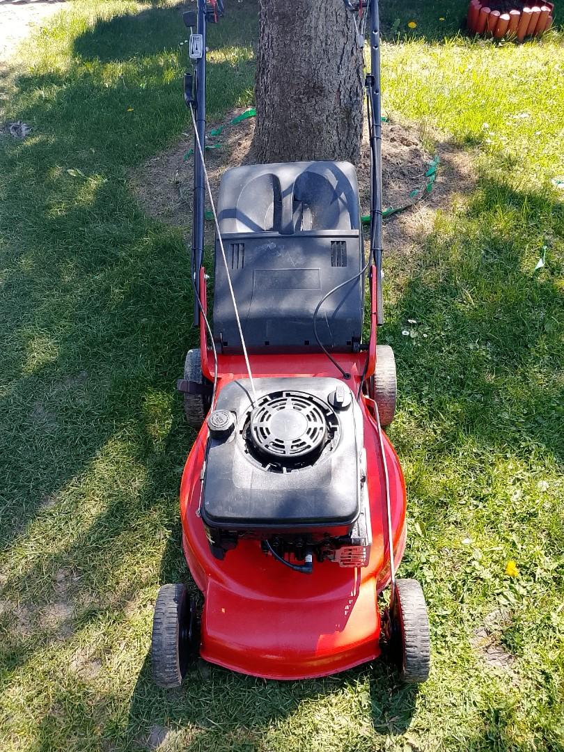 Kosiarka z napedem Briggs i Stratton