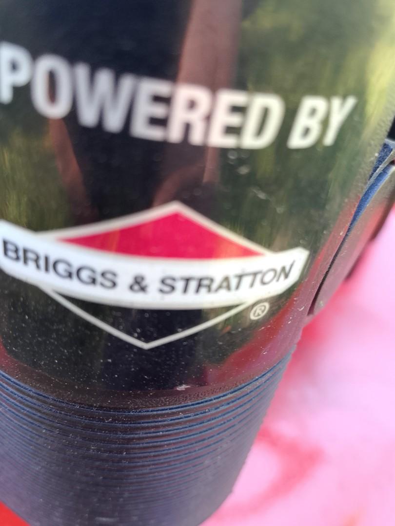 Kosiarka z napedem Briggs i Stratton