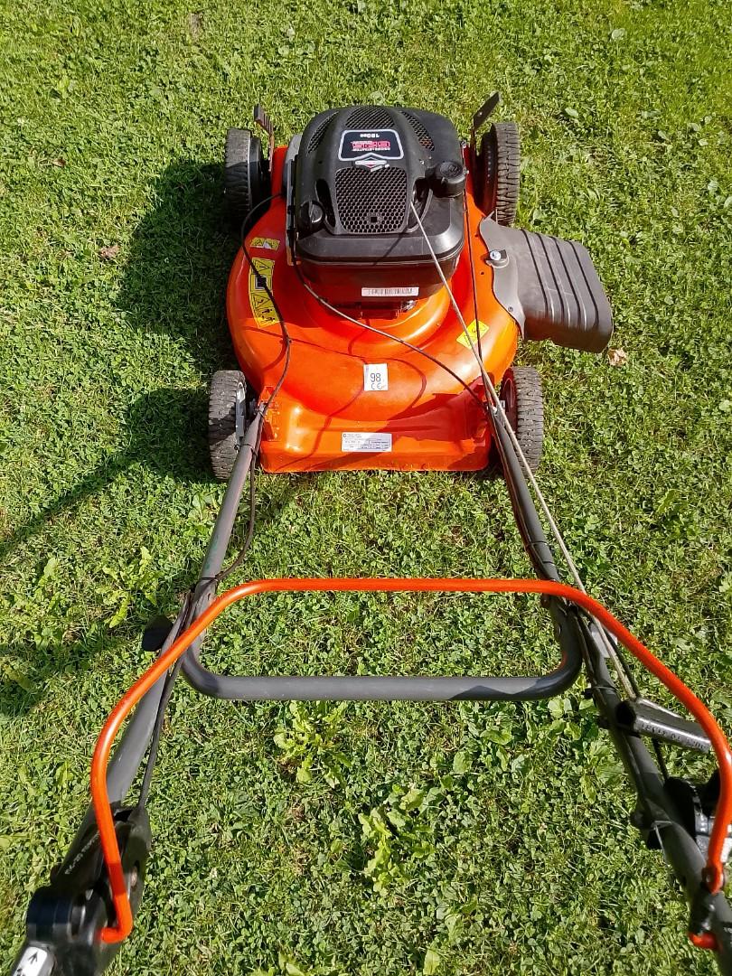 Kosiarka Husgvarna z przednim napedem