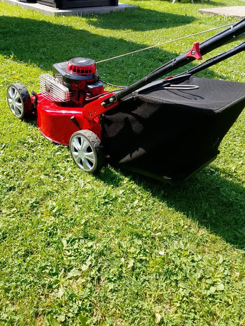 Kosiarka z koszem briggs strattion