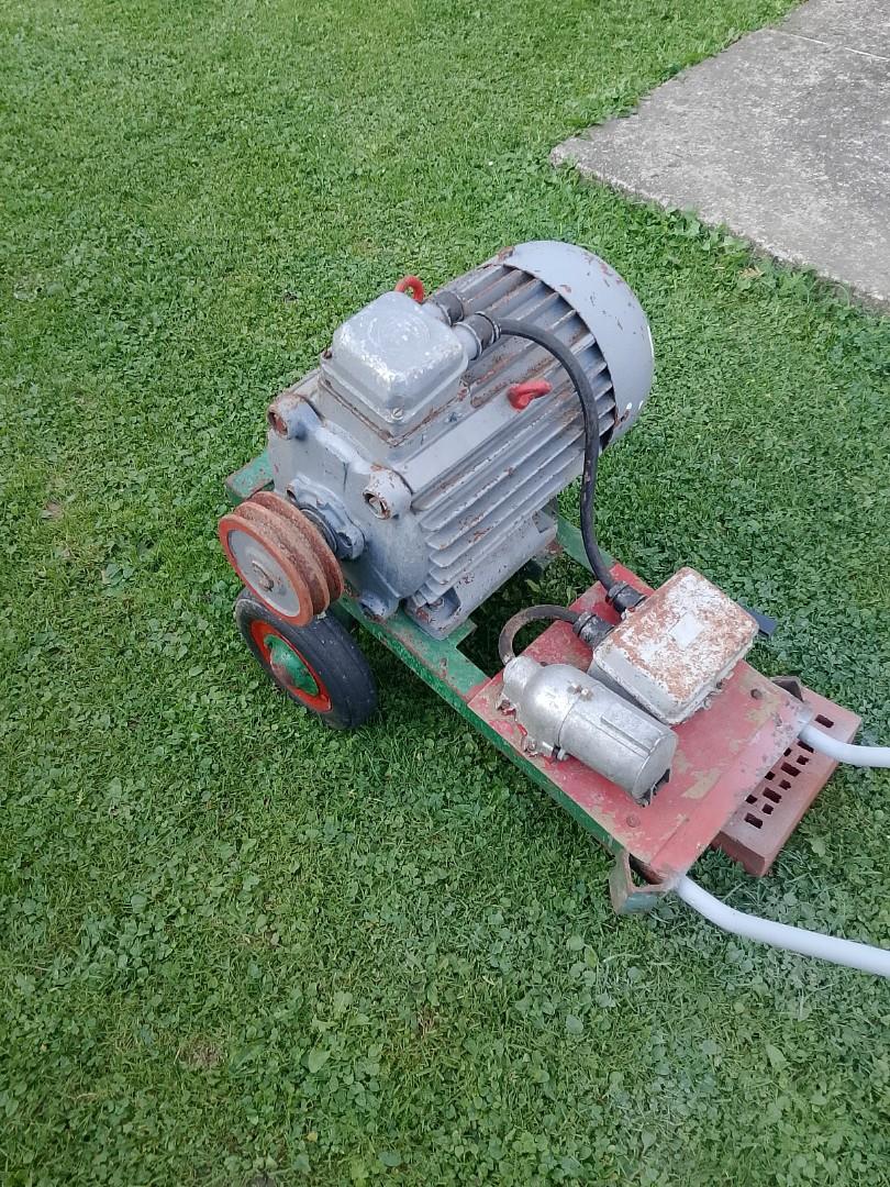 Silnik Elektryczny 7,5 Kw 380v na wozku