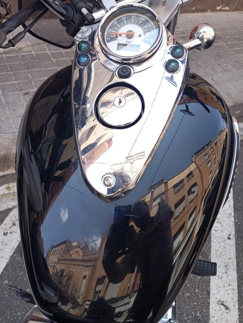 Suzuki Intruder 250