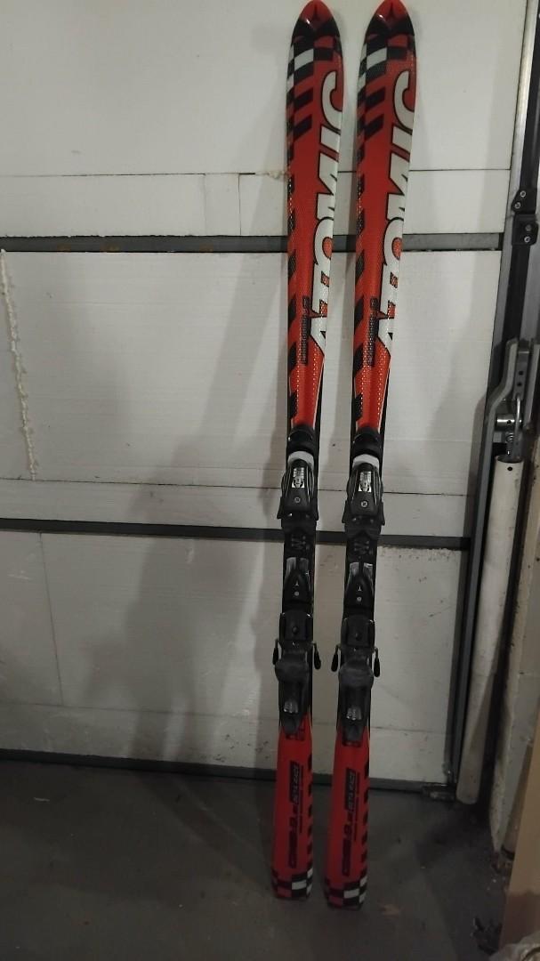 narty atomic gs9 beta race