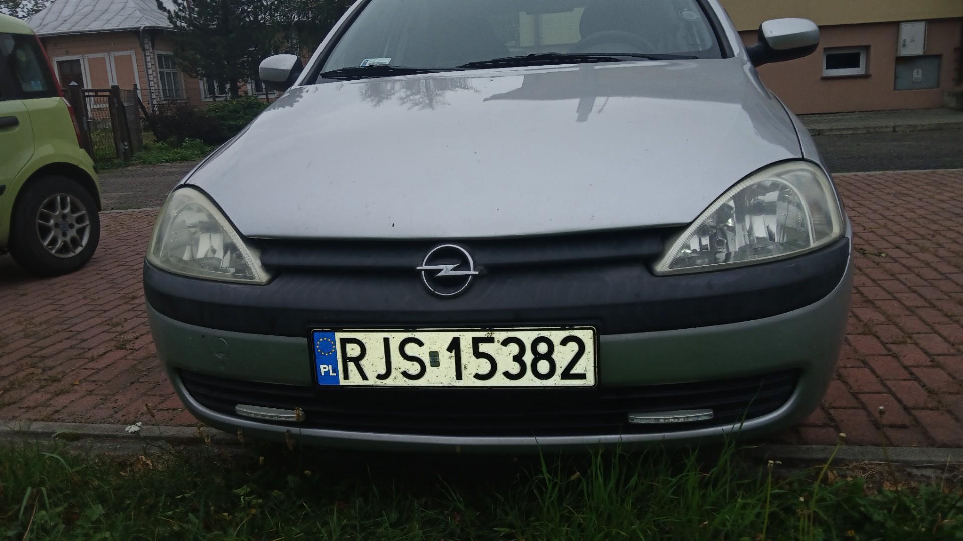 Corsa c 1.2 benzyna klima 2003 r